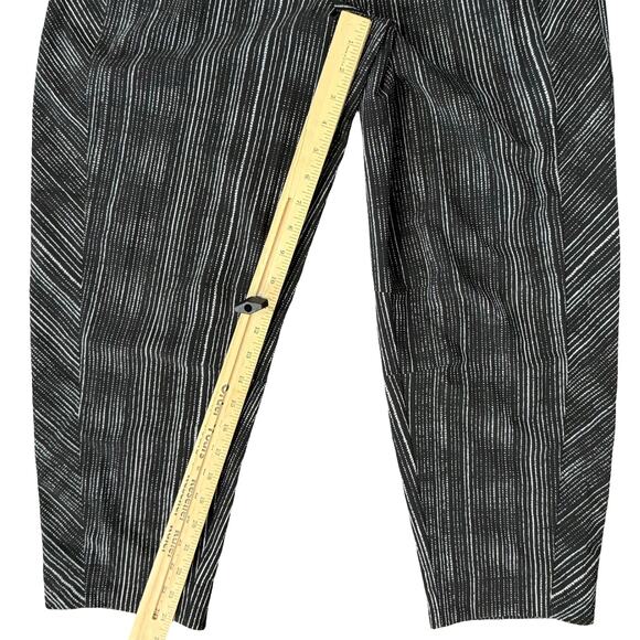 Athleta Black White Amara Stripe Arrival Ankle Pull On Pants Size 4 P Petite - Picture 5 of 13